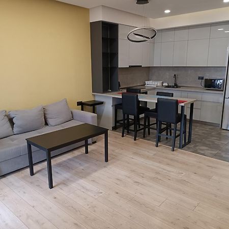 Rent Inn Yerevan On Koghbaci Street Екстер'єр фото