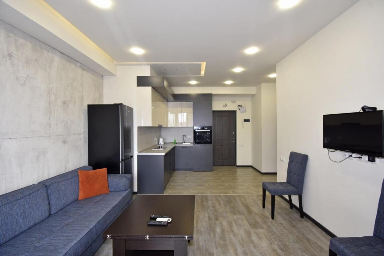 Rent Inn Yerevan On Koghbaci Street Екстер'єр фото