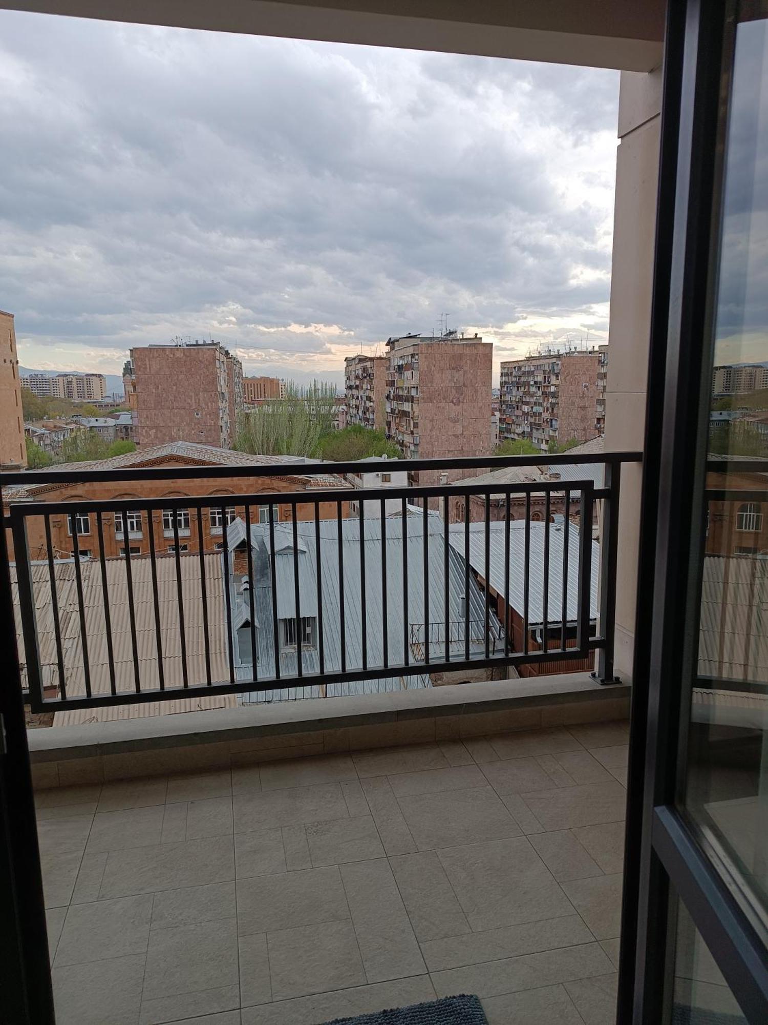 Rent Inn Yerevan On Koghbaci Street Екстер'єр фото