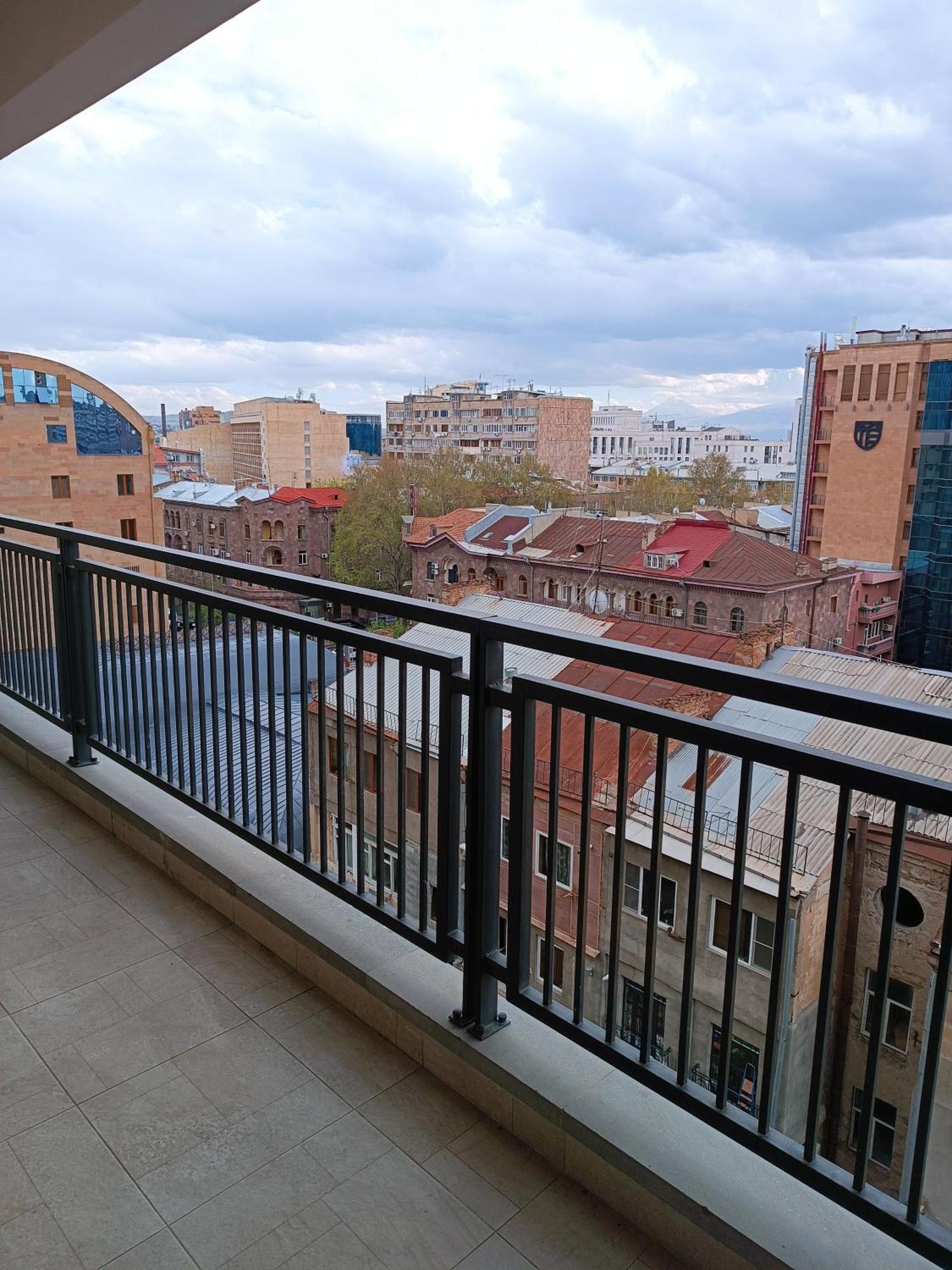 Rent Inn Yerevan On Koghbaci Street Екстер'єр фото
