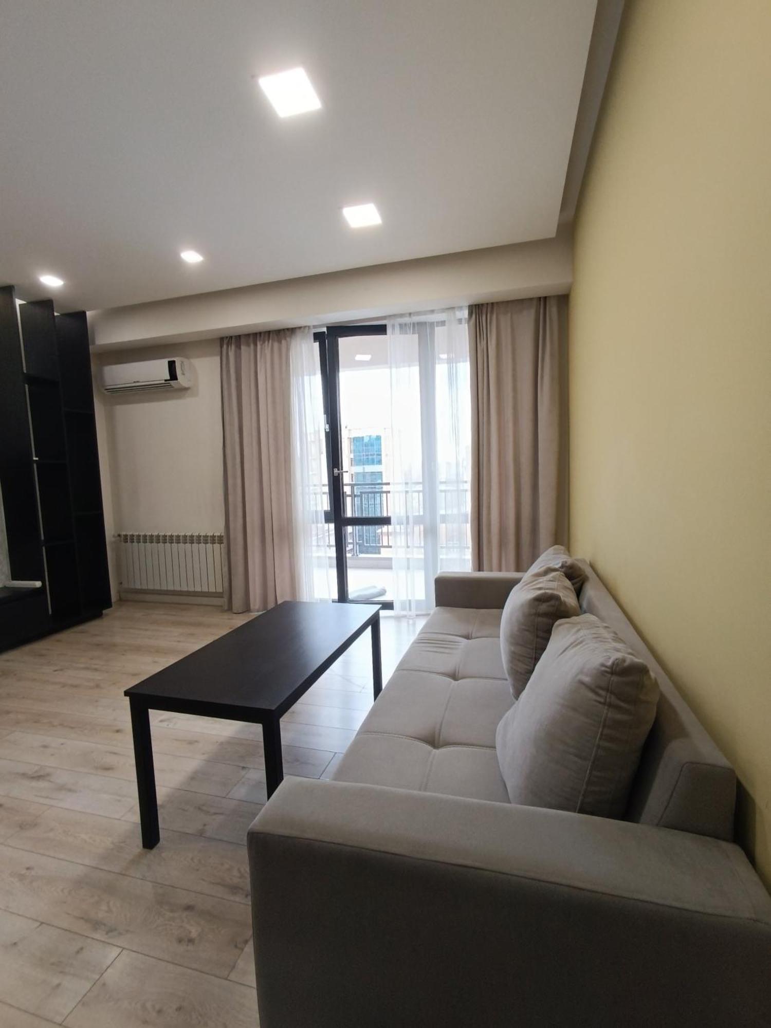 Rent Inn Yerevan On Koghbaci Street Екстер'єр фото