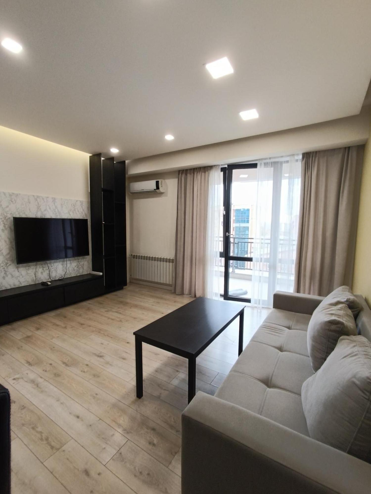 Rent Inn Yerevan On Koghbaci Street Екстер'єр фото